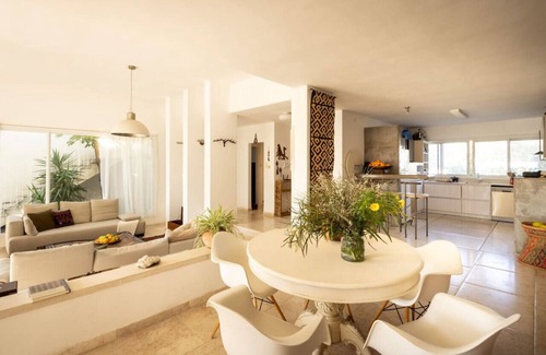 Caesarea House | Caesarea Sea-Side Exquisite Retreat by Sea N' Rent