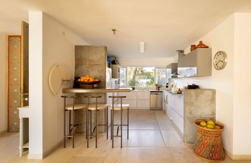 Caesarea House | Caesarea Sea-Side Exquisite Retreat by Sea N' Rent