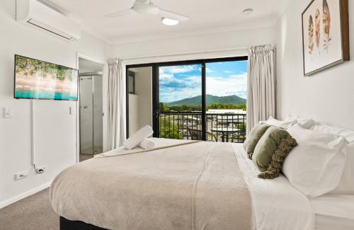 Cairns Apartment | Cairns Penthouse - Private Rooftop Outdoor Gym, Spa & TV Area with Sunset & Mountain Views