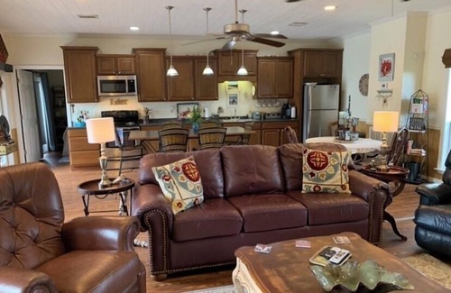 Milton House | Cajun Getaway: "Home Away From Home" A little piece of paradise. Very relaxing.