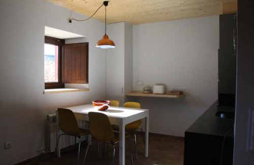 Das Apartment | Cal Barné, eco-apartament a Das amb jardí
