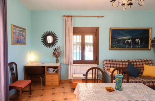 Castellet i la Gornal Villa | Cal Vimon