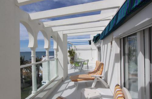 Denia Apartment | Cala de Oro atico en 1º línea con vistas by costablancarent