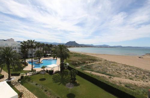 Denia Apartment | Cala de Oro atico en 1º línea con vistas by costablancarent
