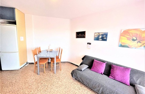 Calafell Apartment | CALAFELL 5 BEACH WITH: POOL, BEACH, PARKING, SUPERMARKETS/MAC-DONALS
