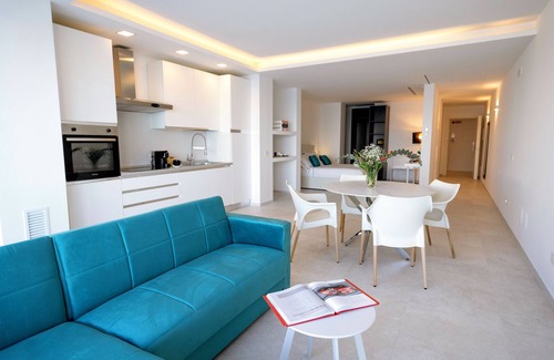 Molfetta Apartment | [Calammare Apartment N°5 Tramontana] - Seaview - Molfetta - Private Beach & Gym