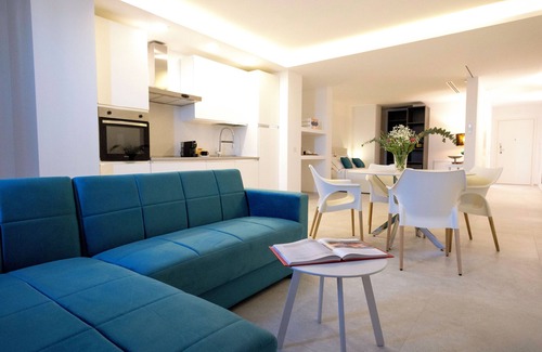 Molfetta Apartment | [Calammare Apartment N°5 Tramontana] - Seaview - Molfetta - Private Beach & Gym