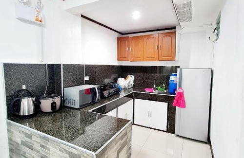Calapan Apartment | Calapan City Fully Furnished House Transient near XentroMall L39