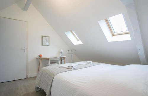 Bayeux Apartment | Calm and comfortable apartment in Bayeux, 9km from the beach