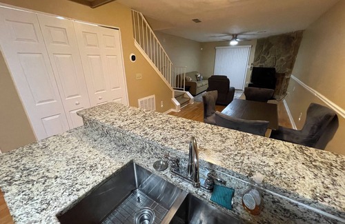Stone Mountain House | Calm, comfy & cozy townhome ready 4 U!