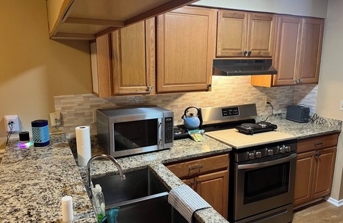 Stone Mountain House | Calm, comfy & cozy townhome ready 4 U!
