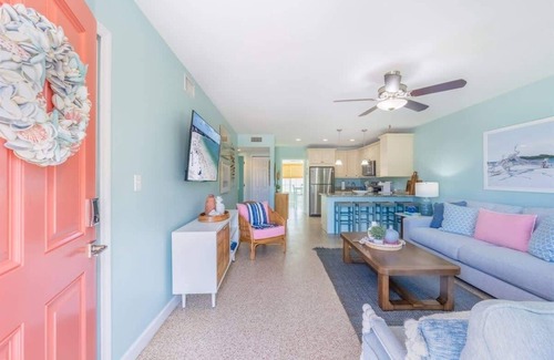 Sarasota House | Calm Waters Cottage|2 Beds|Super Close To Siesta
