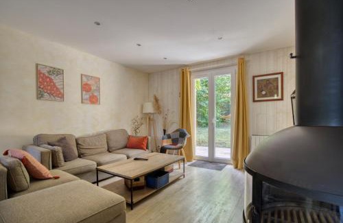 Voeuil-et-Giget House | Calme à l'orée des bois