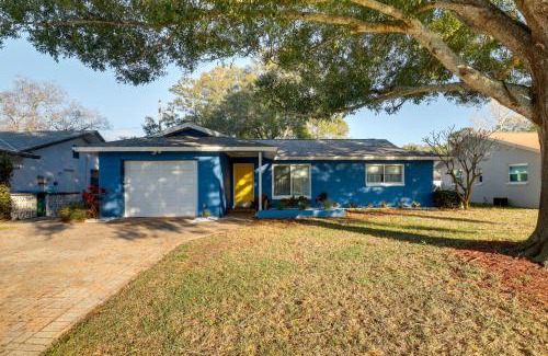 Clearwater House | Calming Getaway 9 Mi to Clearwater Beach!