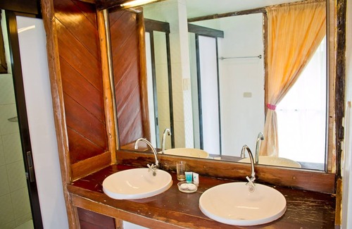 Marabut Hotel | Caluwayan Palm Island Resort
