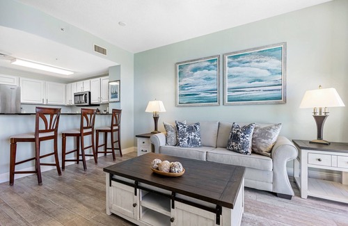 Panama City Beach Condo | Calypso 1-1405 Beachfront Master Beautifully Updated w/Beach Chair Service!