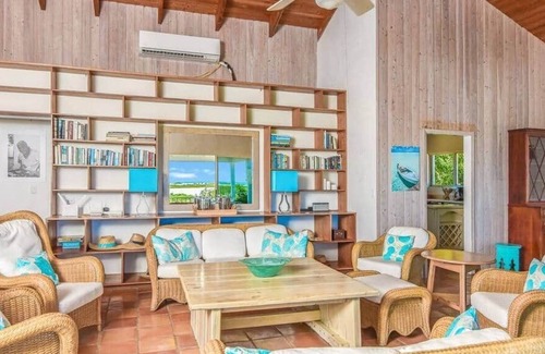 Hartswell House | Calypso Hill, Great Exuma