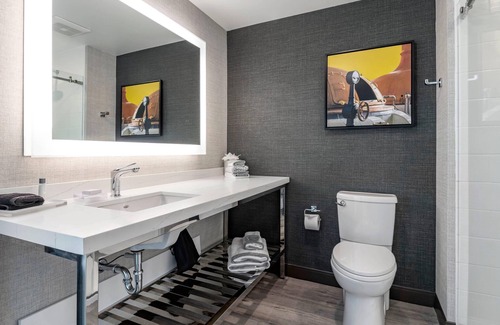 East Bayside Hotel | Cambria Hotel Portland Downtown-Old Port