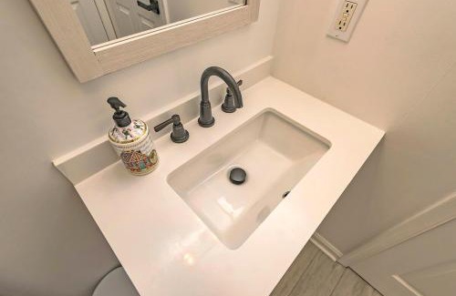 Cresco House | CamelbackSki Mts,Firepit,Hottub,4BR&BonusRoom,Casino,Linens!