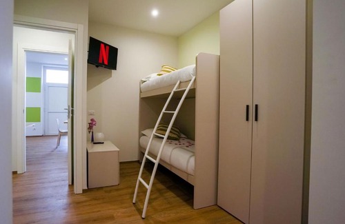 Sesto Calende Apartment | [Camelia Suite] Leonardo Academy, MXP & Lakes