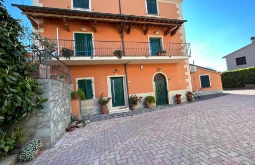 Quartiere XXIV Don Bosco House | Camera Girasole