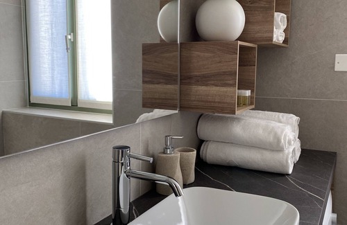Pergine Valsugana House | Camera Matrimoniale con Bagno Privato Innesti Rooms&apartments