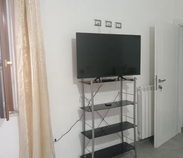 Ossi House | Camera Valeria