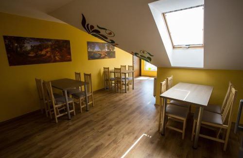 Catalina Apartment | Camere de închiriat Hătuica