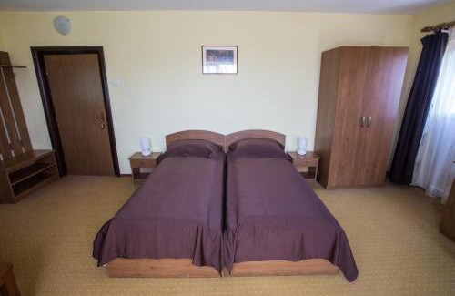 Catalina Apartment | Camere de închiriat Hătuica