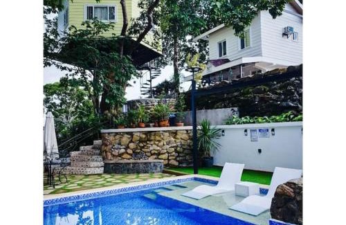 Antipolo House | CAMP TREEHOUSE COTTAGE POOL JACUZZI