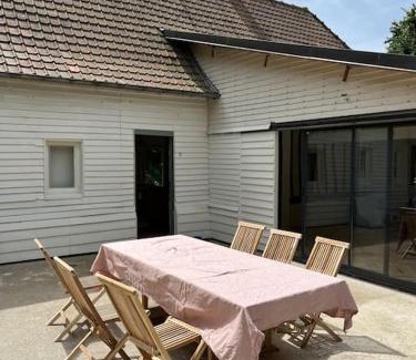 Rainfreville House | Campagne Chic 15 minute de la mer
