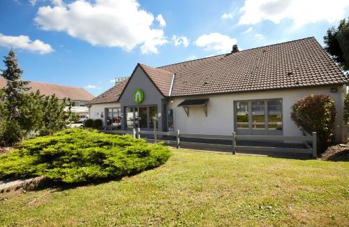 Sochaux Hotel | Campanile Montbéliard - Sochaux