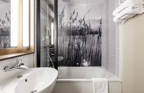 Aix-les-Bains Hotel | Campanile NATURE - Aix Les Bains