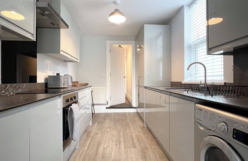 Maidstone Apartment | Campbells Crib