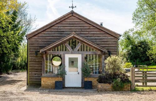 Chipping Campden House | Campden Barn - Exclusive Home with Hot Tub