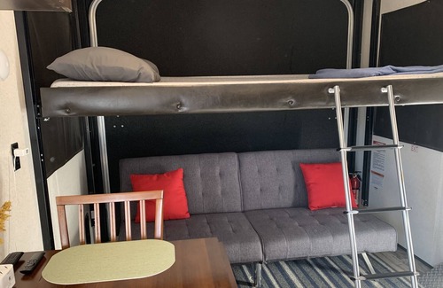 Stockton House | Camper: Near Valdosta/Moody AFB: Safe and quiet