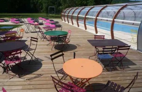 Bar-sur-Aube House | Camping 2 étoiles - Piscine - eecebd