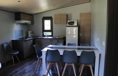 Casties-Labrande House | Camping 3 étoiles - Piscine - eehgei