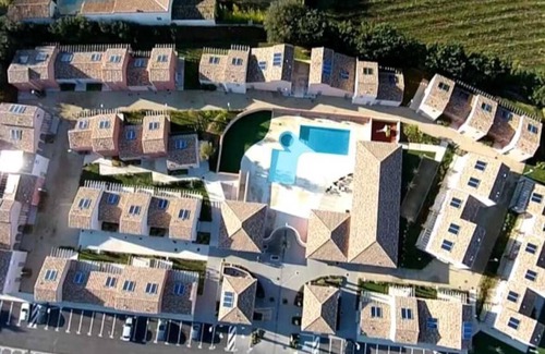Saint-Christol House | Camping 3 étoiles - Piscine - eega0d
