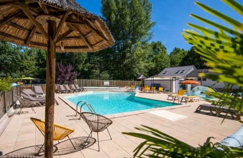 Florac House | Camping 3 étoiles - Piscine - ccaigb0