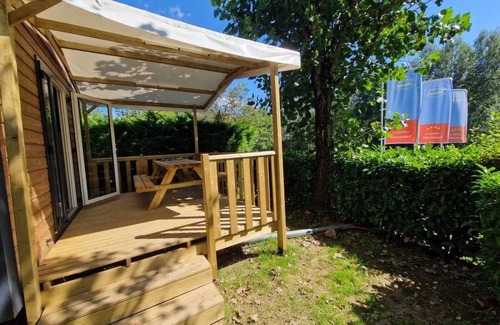 Saint-Geniez-d'Olt House | Camping 4 étoiles - Parc aquatique - efah0b