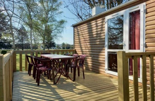 Charlieu House | Camping - ccbbcac - Two Bedroom Apartment, Sleeps 6
