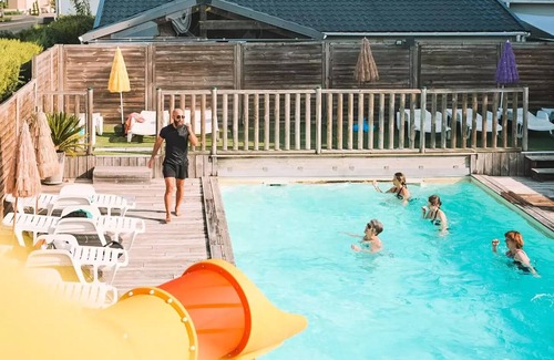 Surgeres House | Camping de la Gères * - Mobile home Super Venus 24m2 4 people