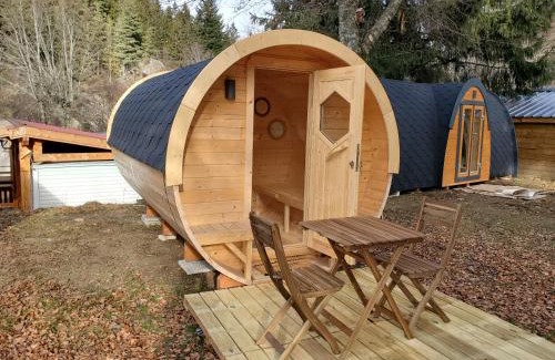 Saint-Cirgues-en-Montagne Hotel | camping hôtel les airelles
