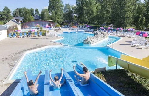 Coulanges House | Camping - Funpass inclus - Piscine - ccafegi