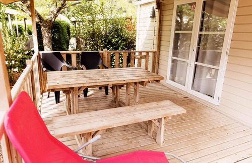 Saint-Laurent-de-Medoc House | Camping Le Paradis * - Mobile Home Tournesol 3 Rooms 4 People + TV