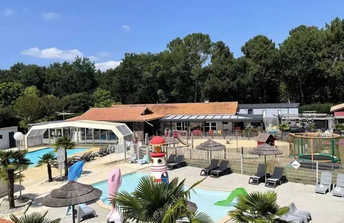 Saint-Laurent-de-Medoc House | Camping Le Paradis * - Mobile Home Tournesol 3 Rooms 4 People + TV