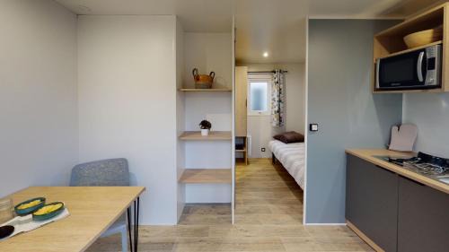 Saint-Laurent-sur-Sevre Other | Camping le Rouge Gorge * 10' Puy du Fou