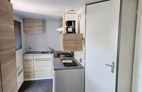 Revel House | Camping le Moulin du Roy * - Mobile home O'HARA 504 1 bedroom 2/3 people with air conditioning 2 to 3 people - 2 people included in the price