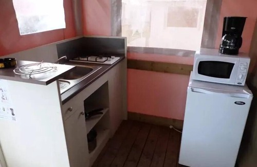 Verteillac House | Camping Le Pontis* - 3 room 4 person African tent